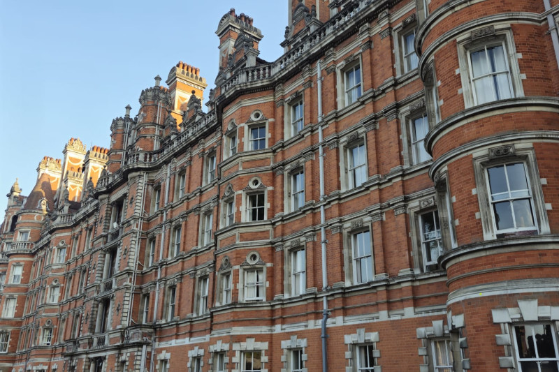 WhatsApp Image 2025-10-17 at 18.28.12