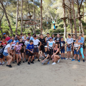 bdab4b25e5a74350adb1cf421154963f