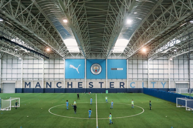 Stage-football-Manchester-City