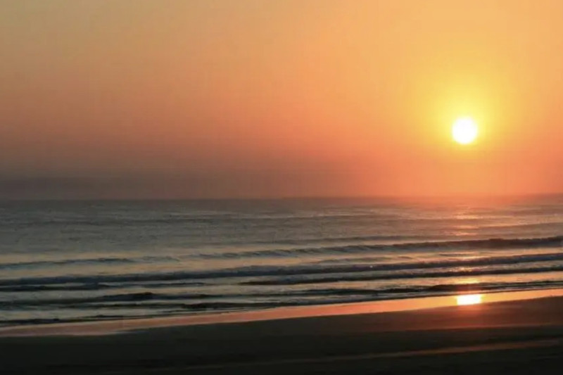 International Surf Camp Puesta sol