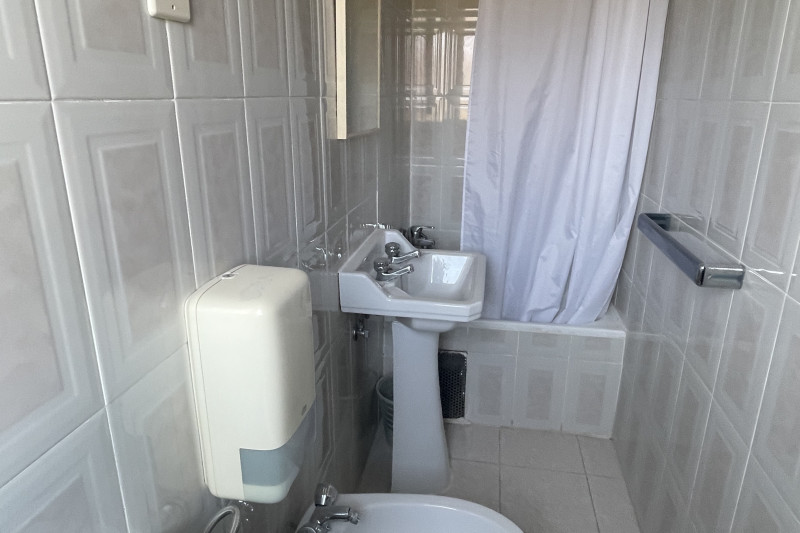 International Surf Camp baño