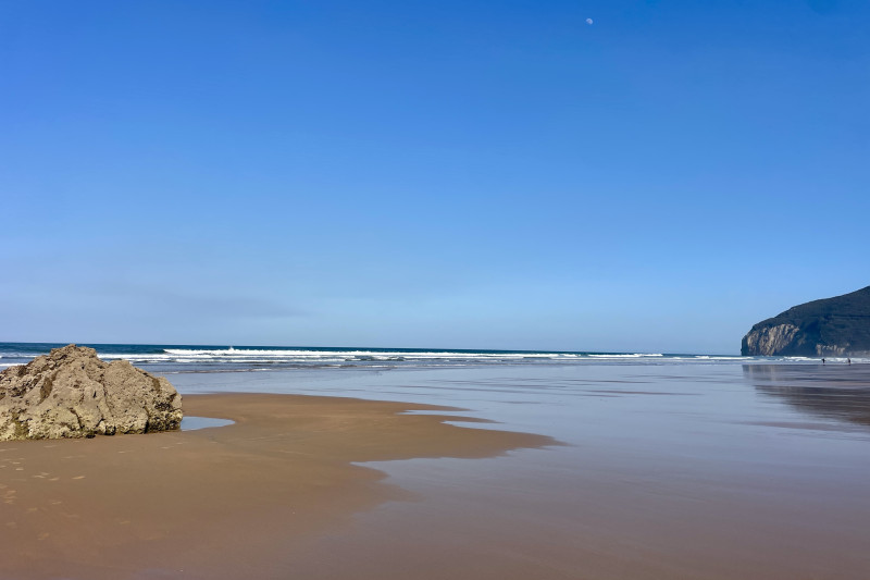 International Surf Camp Playa Berria