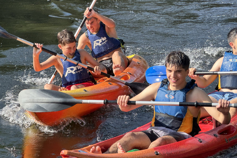 Canoas - World Camps