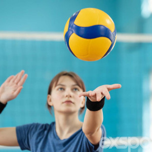 UK-volleyball-summer-camp-english-language-exsportise-1490911912