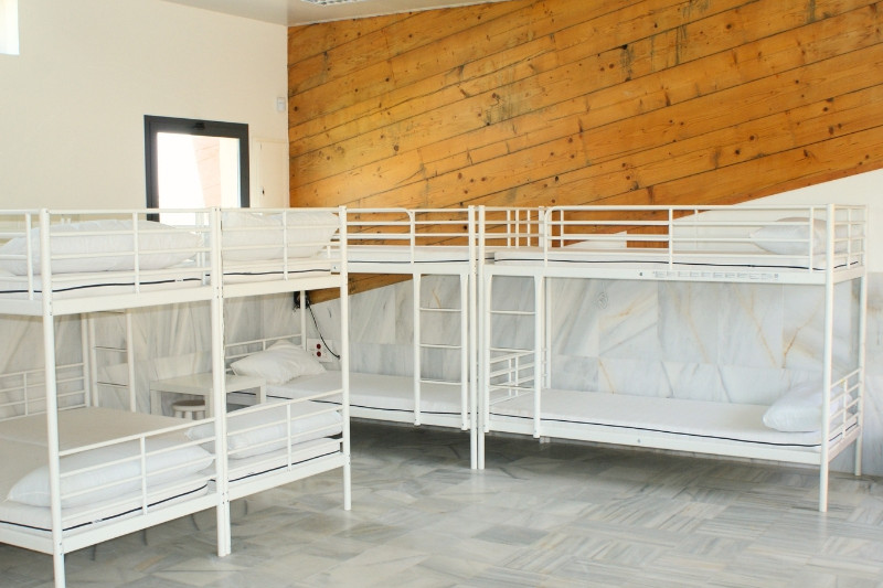 Instalaciones CBS Summer Camp - literas